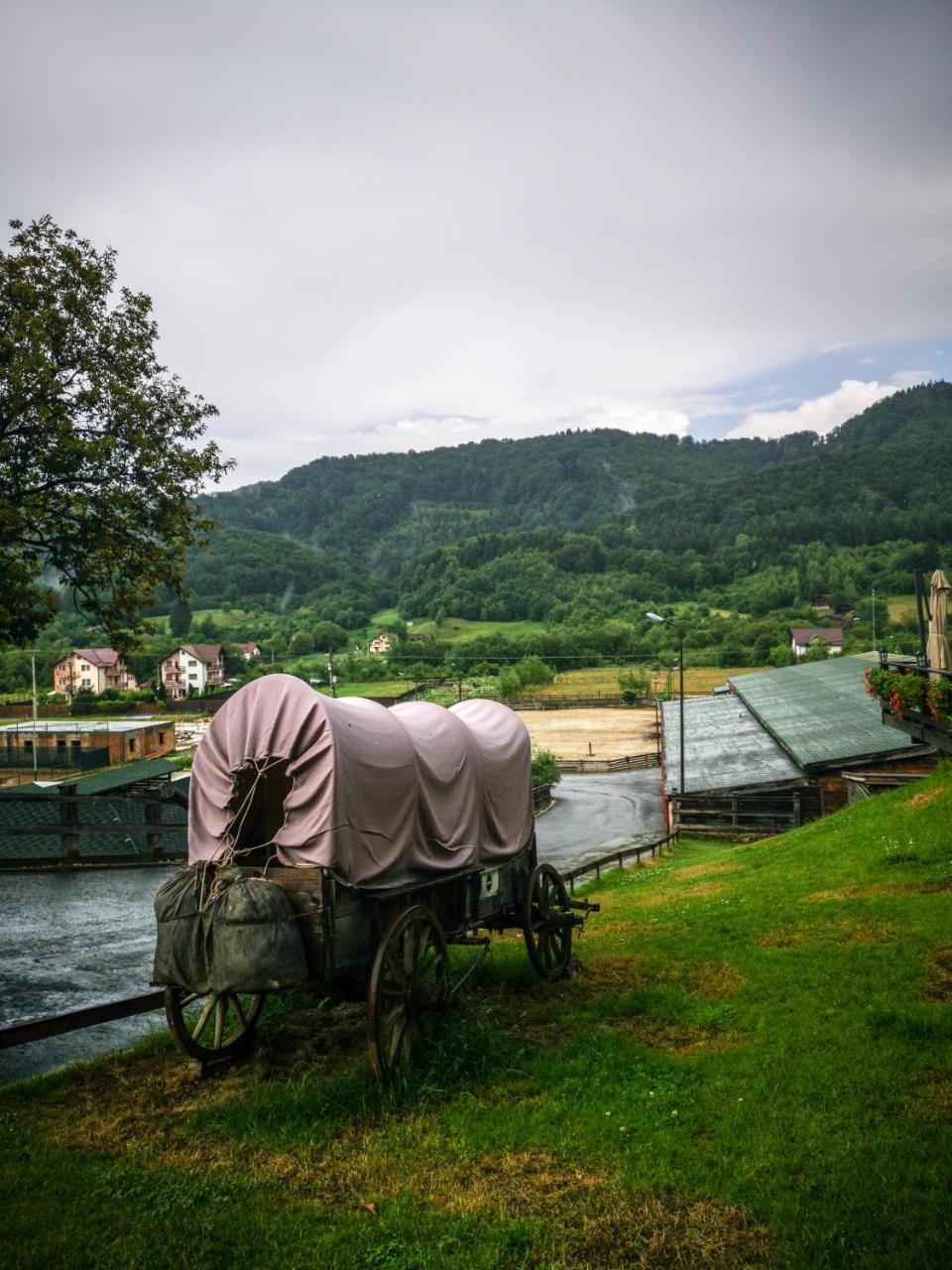 فندق Maggie'S Ranch Rîşnov المظهر الخارجي الصورة