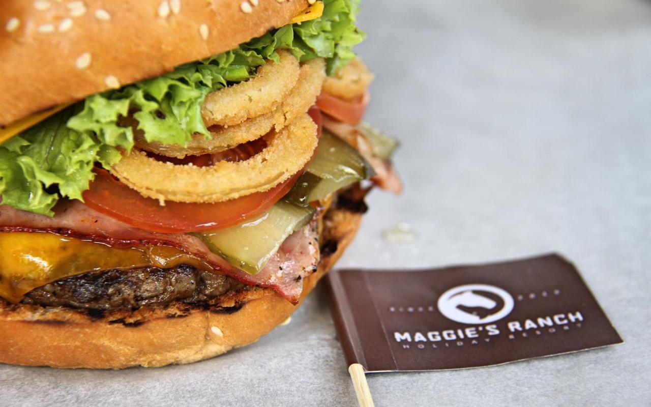 فندق Maggie'S Ranch Rîşnov المظهر الخارجي الصورة